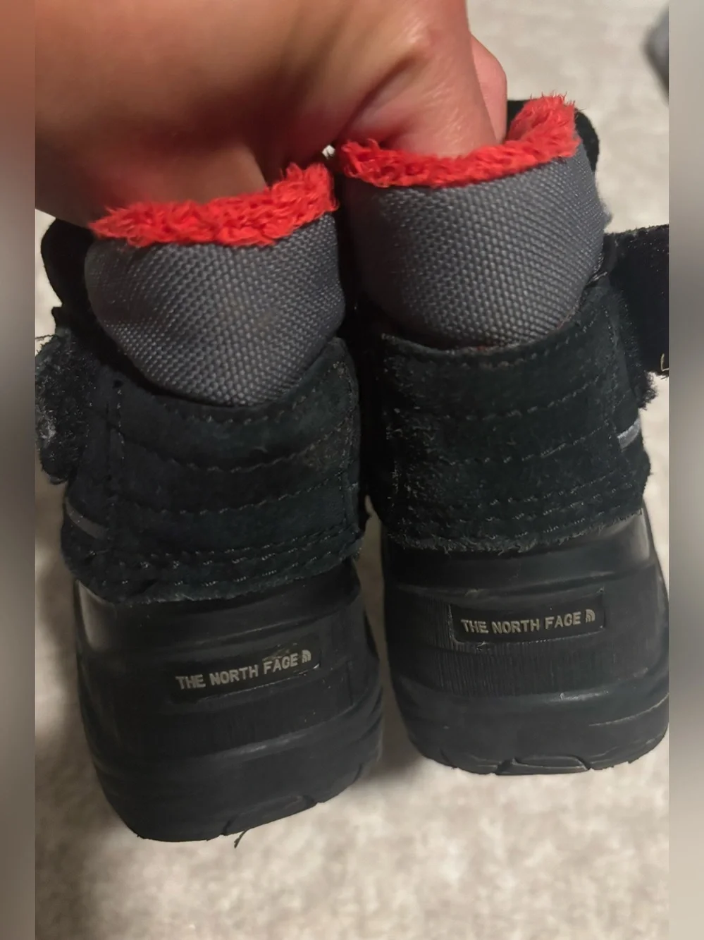The North Face Kids Black & Gray Waterproof Winter Boots w/ Red Lining - Size 6